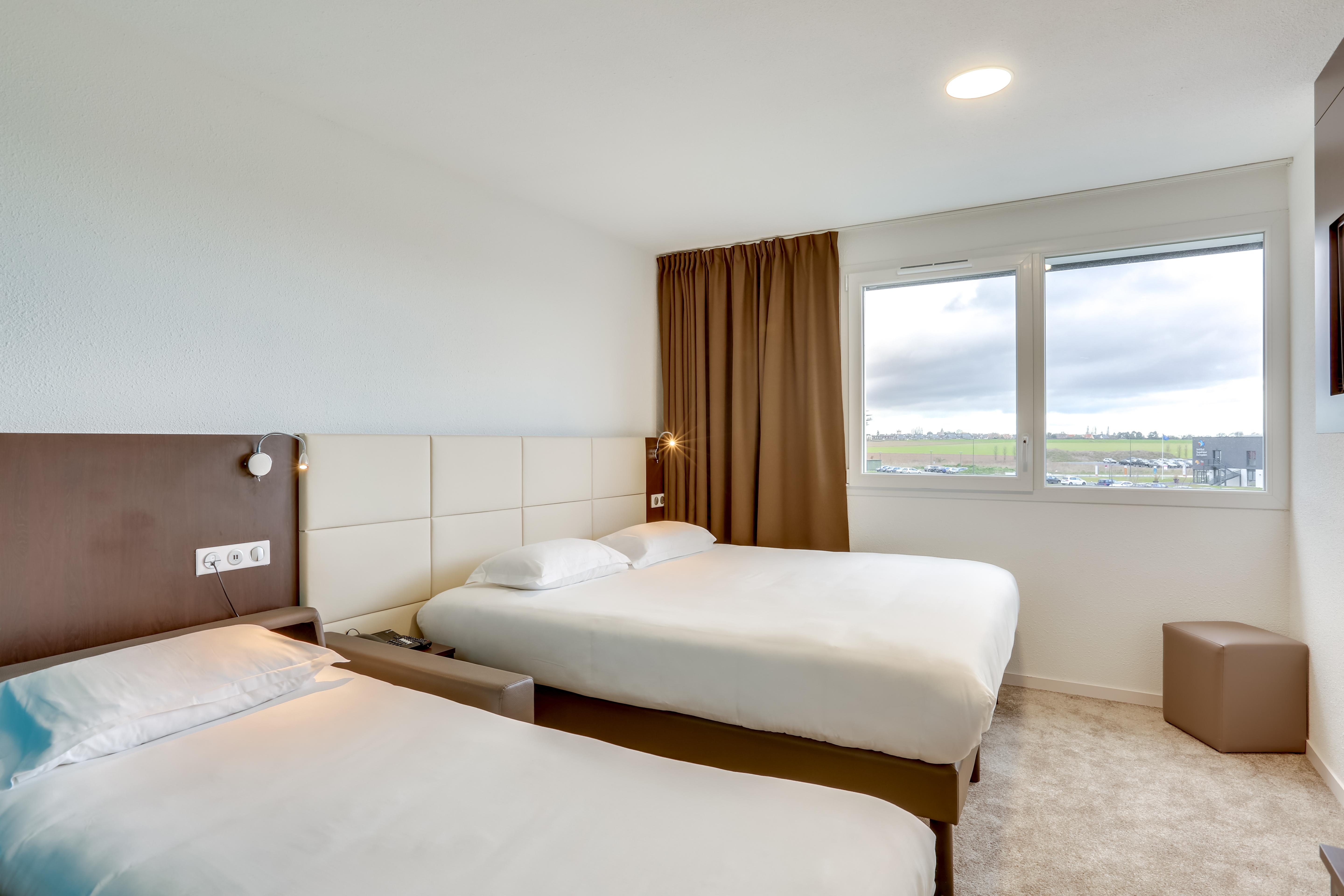 B&B Hotel Caen Memorial サン・コンテスト エクステリア 写真