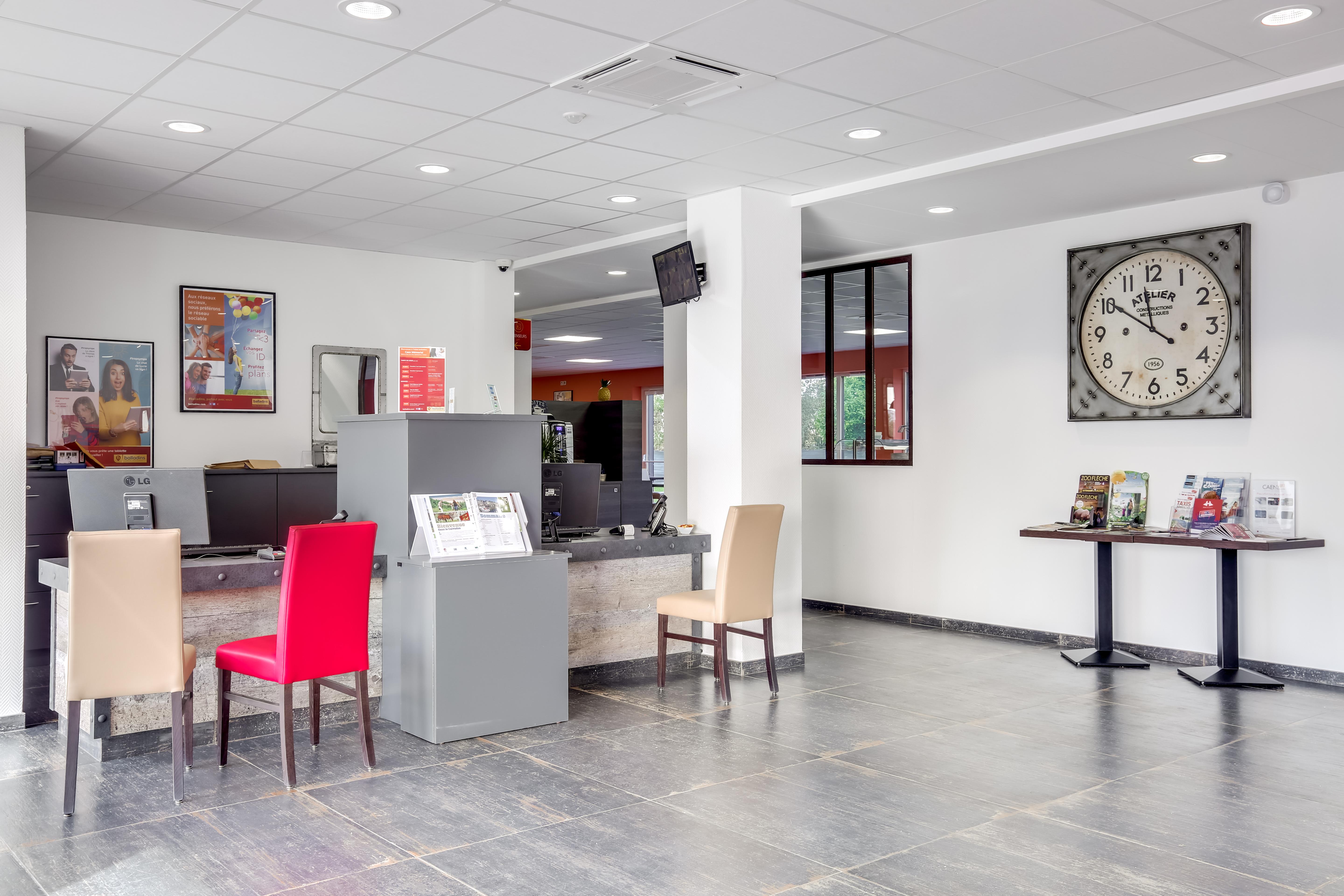 B&B Hotel Caen Memorial サン・コンテスト エクステリア 写真